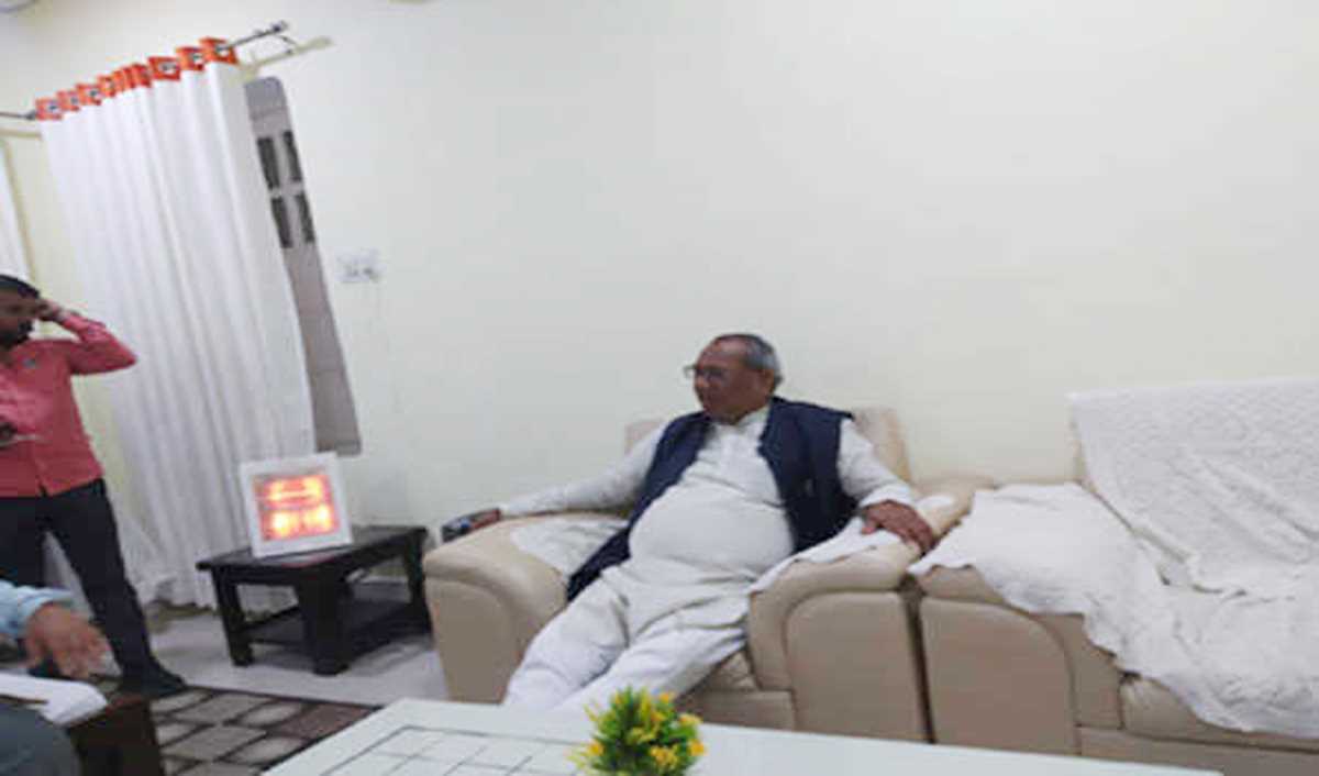 स्वामी की बयानबाजी के पीछे अखिलेश का हाथ: संजय निषाद